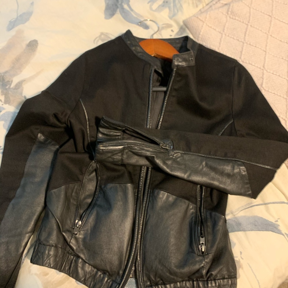 ✨ Design Lab Leather Jacket ✨ - Picture 4 of 4